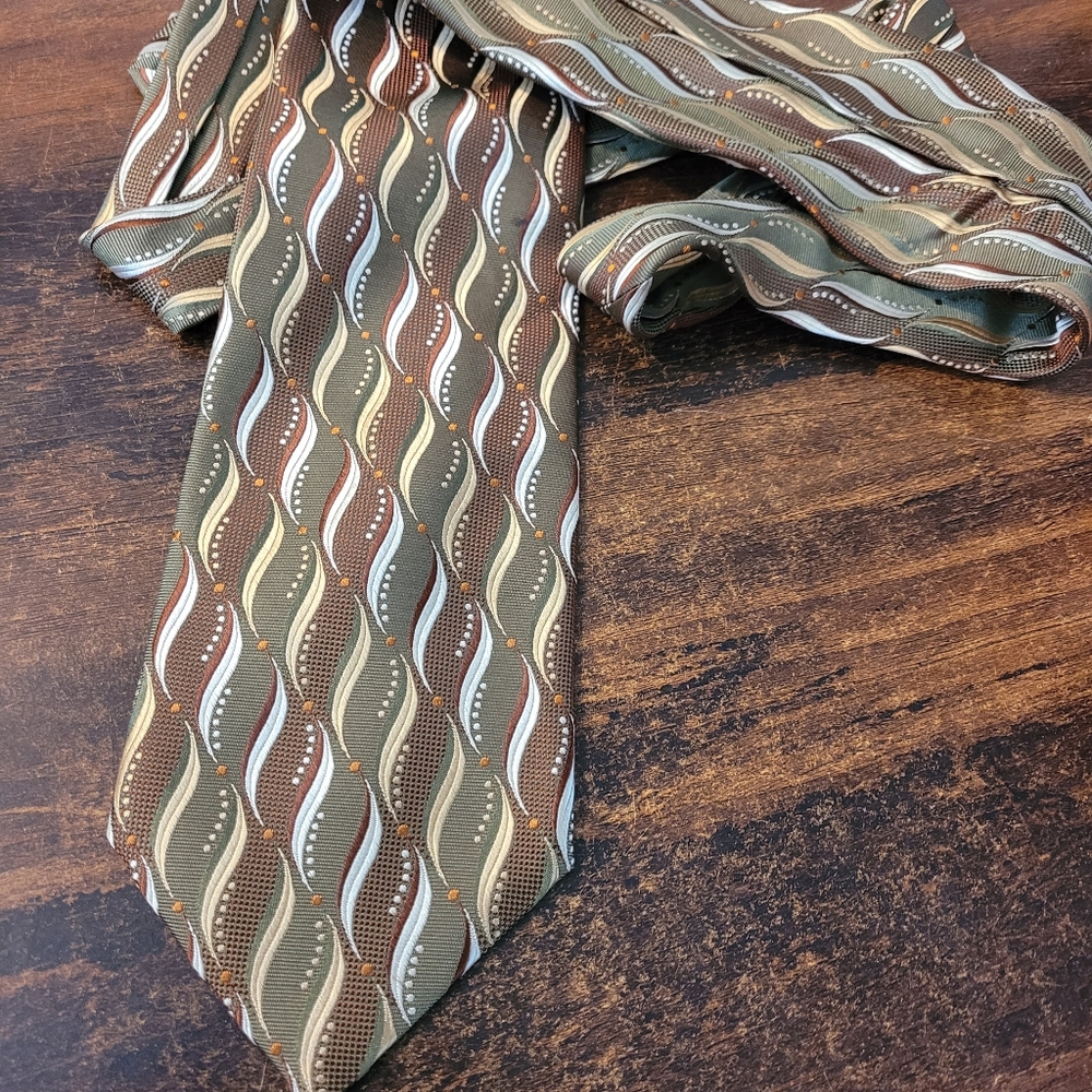 Bruno Pirttelli Pure Woven Silk Tie